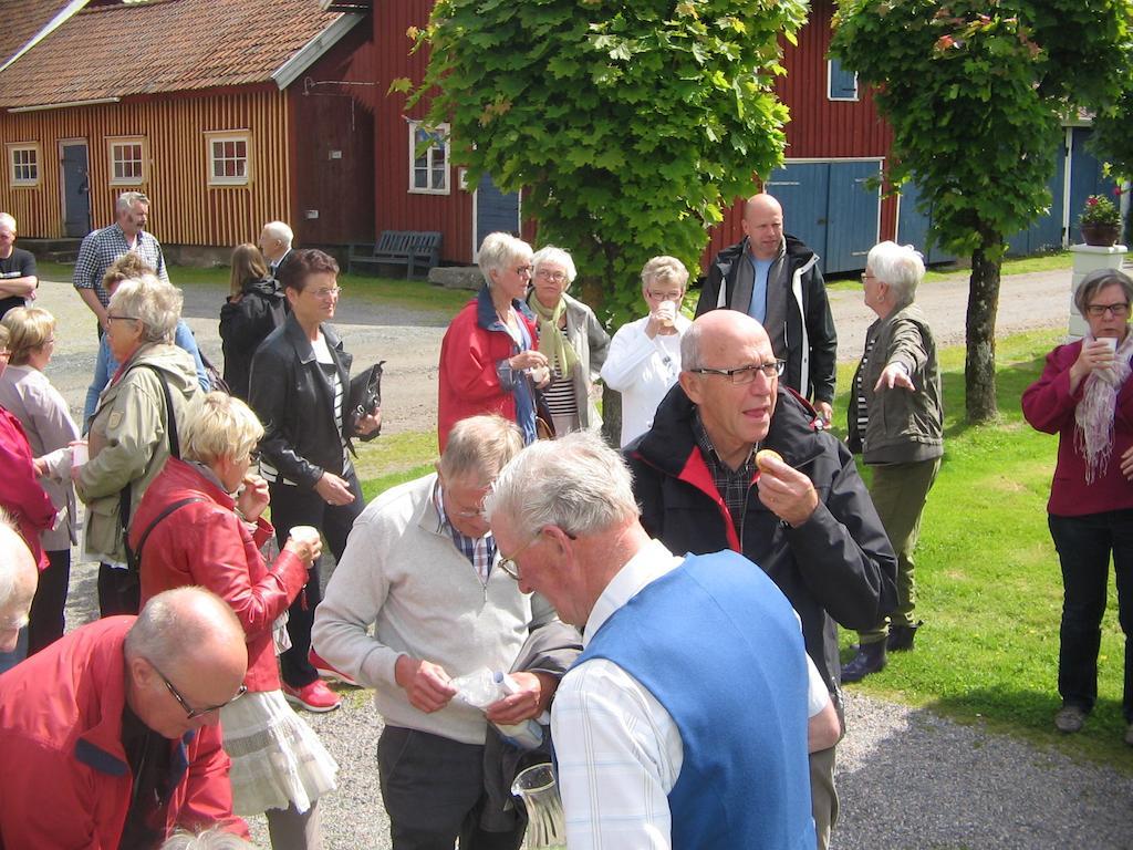 Backgardens Turism & Kultur Villa Buitenkant foto